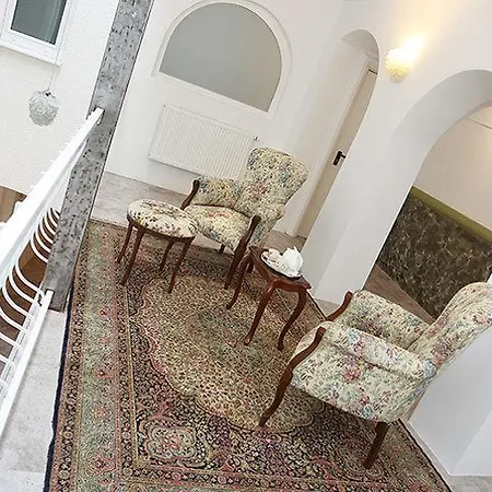 Galleria Hotel