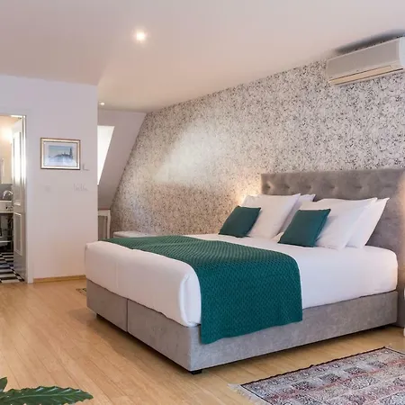 Galleria מלון 4*