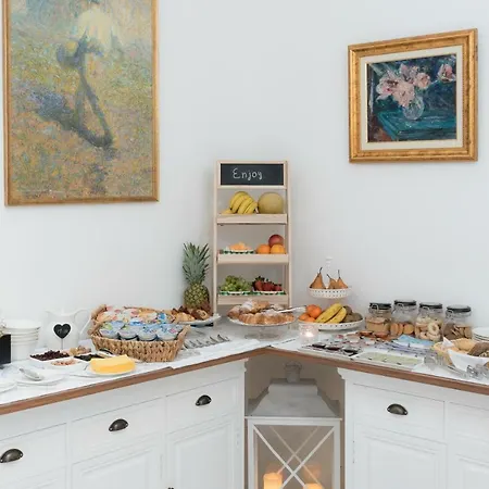 מלון Galleria 4*